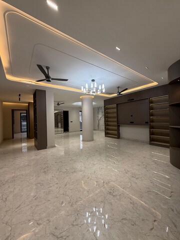 Parking in 4 BHK Builder Floor at Srishti Greenfield Homes, Green Fields Colony – for Sale