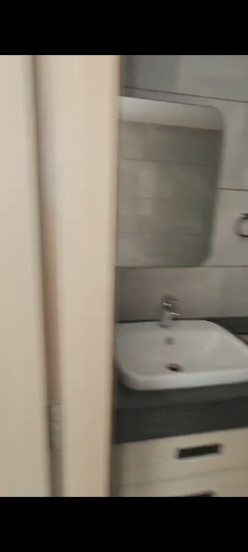 Bathroom in 4 BHK Apartment at Rustomjee Crown, Prabhadevi – for Rent