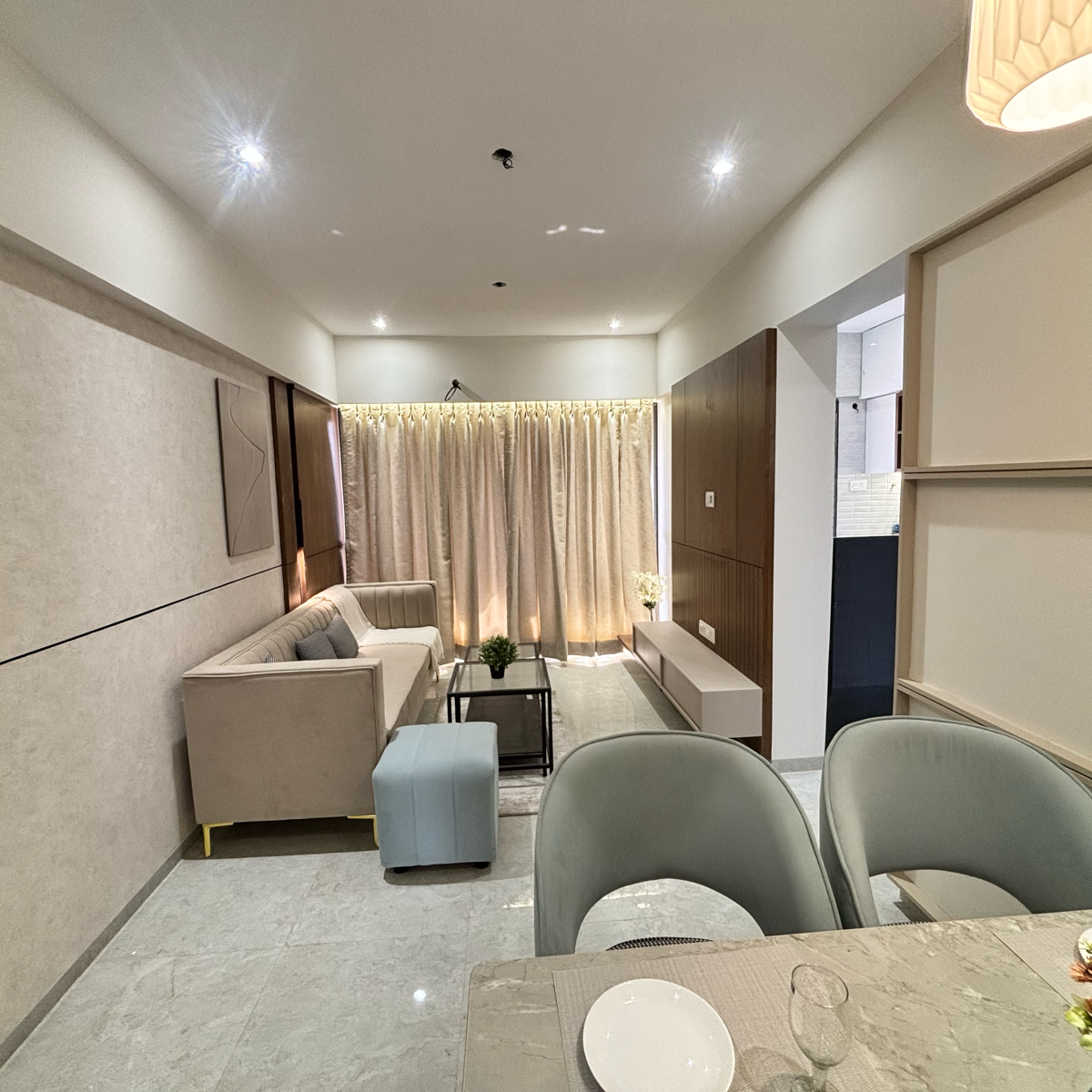 1 BHK + Extra Room Apartment For Sale in Patel Enkay Heights