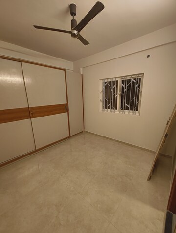 Room in 3 BHK Builder Floor at Kaypee Grandeur Indiranagar, Indiranagar – for Rent