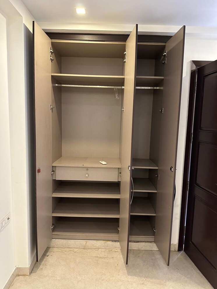 undefined, gulmohar park 3 Bedroom 200 Sq.Yd. Builder Floor In Gulmohar Park Delhi 8272505