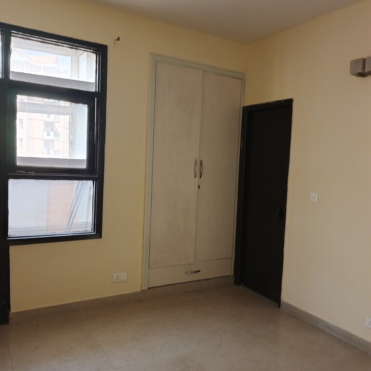 Room, srs-residency 3 Bedroom 1557 Sq.Ft. Apartment In Sector 88 Faridabad 8272542