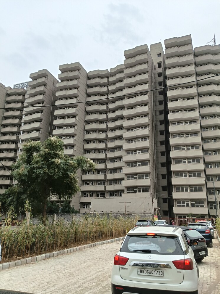 Exterior View, pyramid-pride 2 Bedroom 578 Sq.Ft. Apartment In Sector 76 Gurgaon 8272567