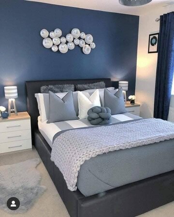 Bedroom in 3 BHK Apartment at Manglapuri – for Sale