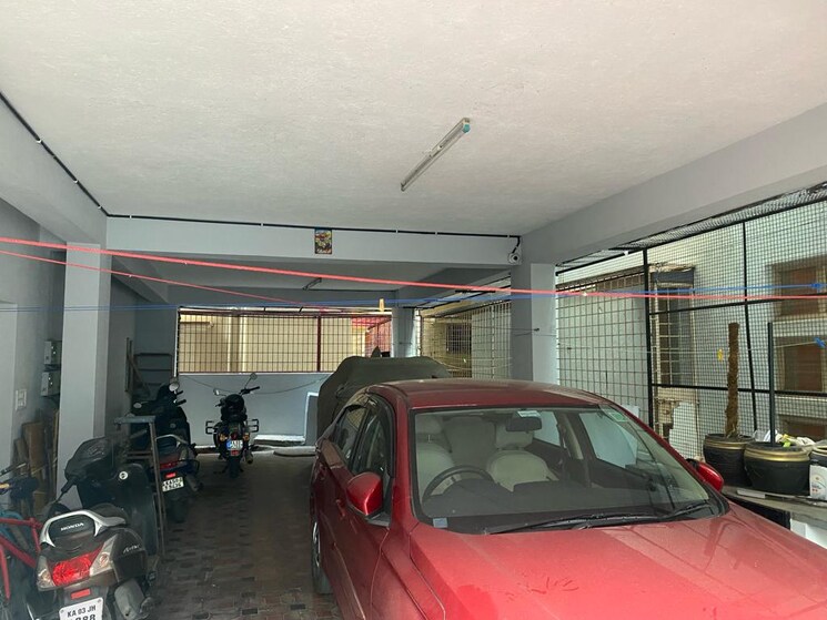  Parking, hbr layout 6+ Bedroom 1200 Sq.Ft. Independent House In Hbr Layout Bangalore 8272659