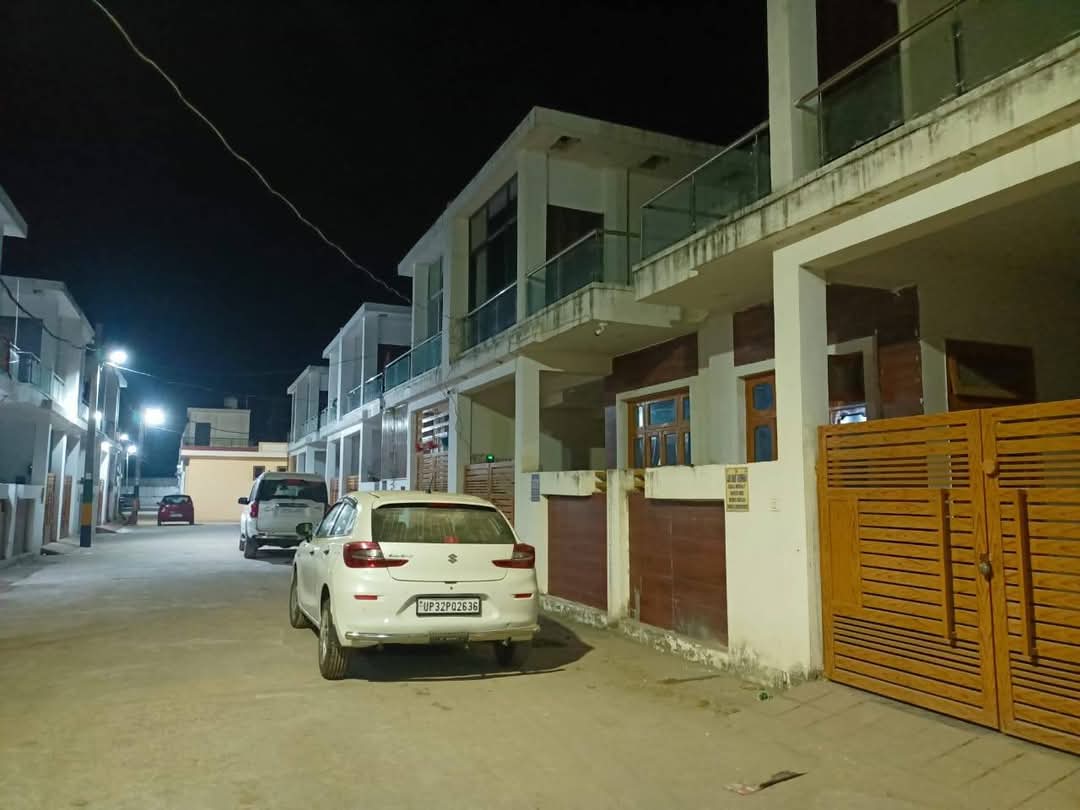 Plot For Sale in Shri Krishna Enclave Chhapraula