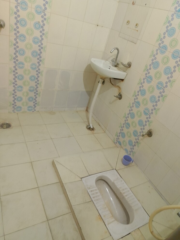 Bathroom, gomti nagar 2 Bedroom 1250 Sq.Ft. Independent House In Gomti Nagar Lucknow 8272725