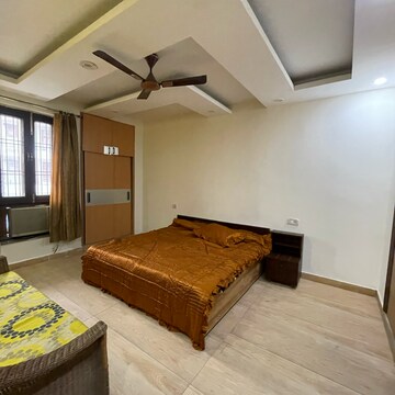 Bedroom in 4 BHK Builder Floor at Green Fields Colony – for Rent
