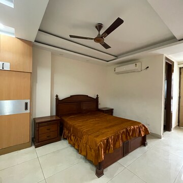 Bedroom in 4 BHK Builder Floor at Green Fields Colony – for Rent