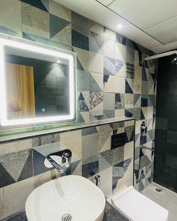 Master Bedroom in 4 BHK Apartment at Chandra Panorama, Sushant Golf City – for Rent