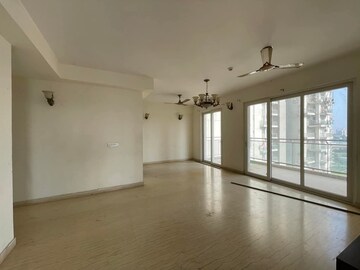 Room in 3 BHK Apartment at Conscient Heritage Max, Sector 102 – for Sale