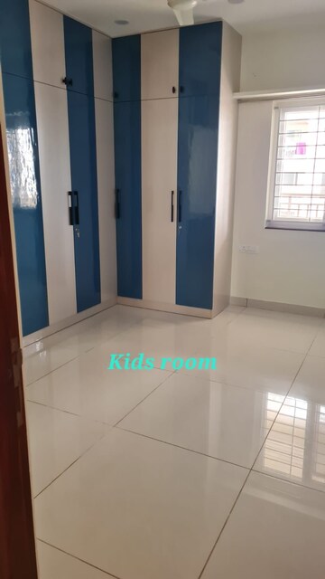 Room in 3 BHK Apartment at GHR Titania, Kondapur – for Rent