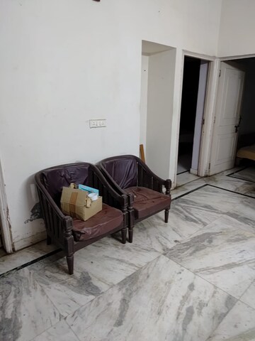 Living Room in 3.5 BHK Villa at RWA Apartments Sector 41, Sector 41 – for Rent