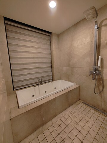 Bathroom in 4 BHK Penthouse at Pareena The Elite Residences, Sector 99 – for Rent