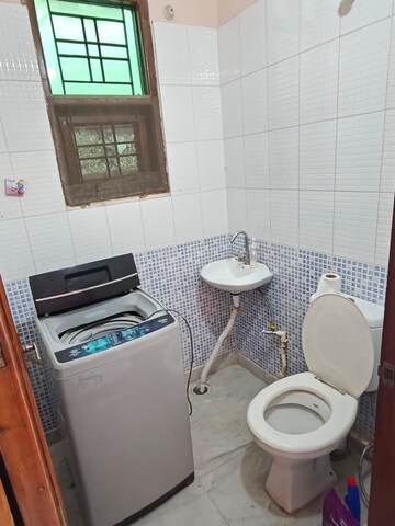 Bathroom in 3 BHK Builder Floor at SS Southend Floors, South City 2 – for Rent
