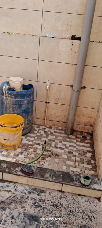 Attached Bathroom in 1 RK Independent House at Cbd Belapur – for Rent