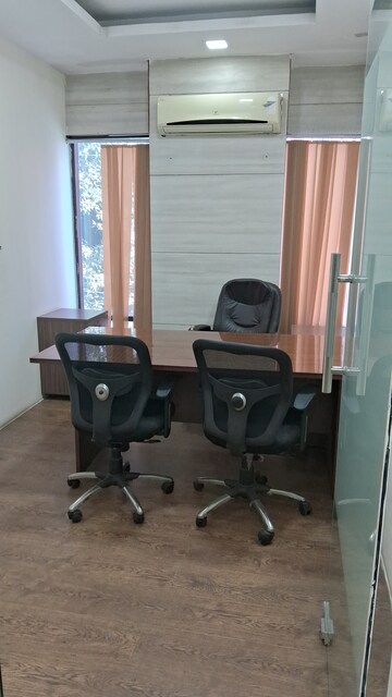 Commercial Office Space 400 Sq.Ft. For Rent in Sector 10 Noida  8272901