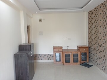 Living Room in 3 BHK Apartment at Globe Heights, Goregaon East – for Sale