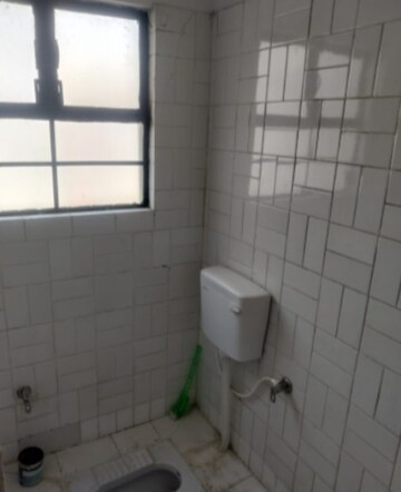 Bathroom in 2 BHK Independent House at Aliganj – for Rent
