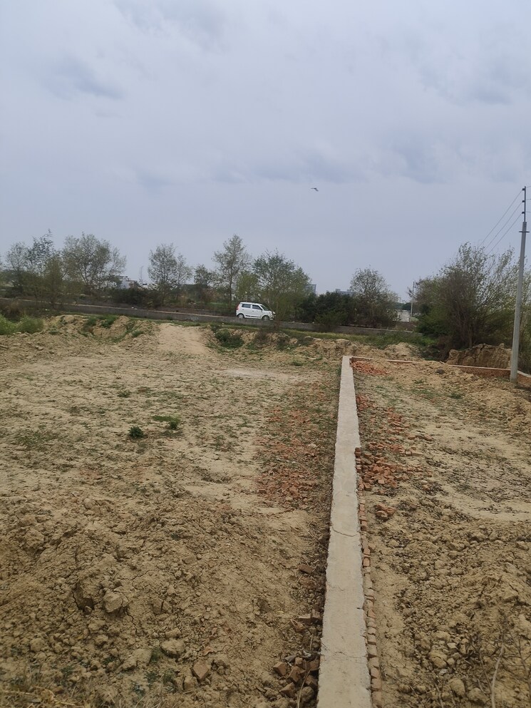 undefined, morta Commercial Land 200 Sq.Yd. In Morta Ghaziabad 8272989