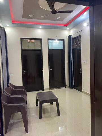 Master Bedroom in 1 BHK Independent House at Gomti Nagar – for Rent