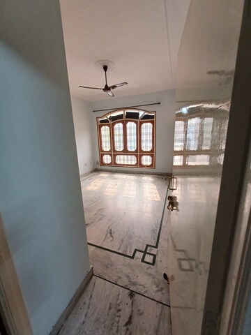 1 BHK Builder Floor For Rent in Paryavaran Complex Delhi  8273357