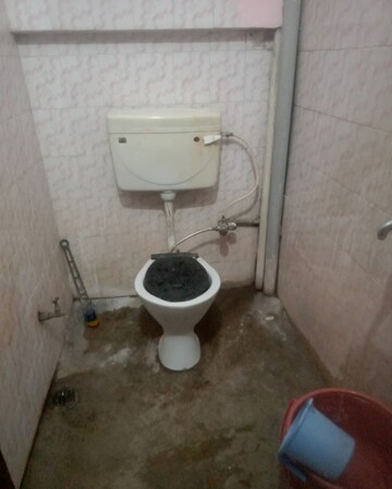 Bathroom in 1 BHK Independent House at Aliganj – for Rent
