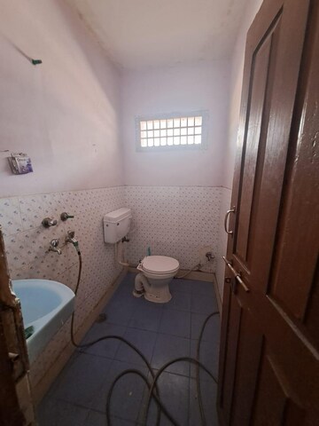 Bathroom in 3 BHK Independent House at Shankar Nagar – for Rent