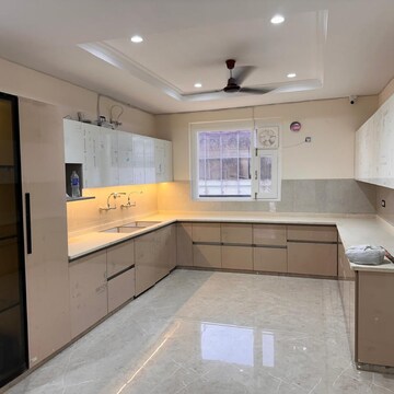 Kitchen in 5 BHK Builder Floor at Sector 42 – for Rent