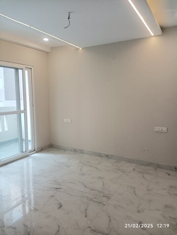 Room in 3 BHK Builder Floor at NK Sharma Savitry Greens 2, Ghazipur – for Rent