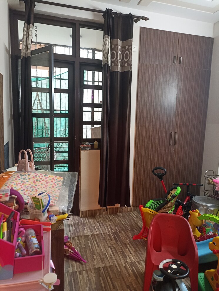 Bedroom, vipul-world-floors 3 Bedroom 192 Sq.Yd. Builder Floor In Sector 48 Gurgaon 8273602