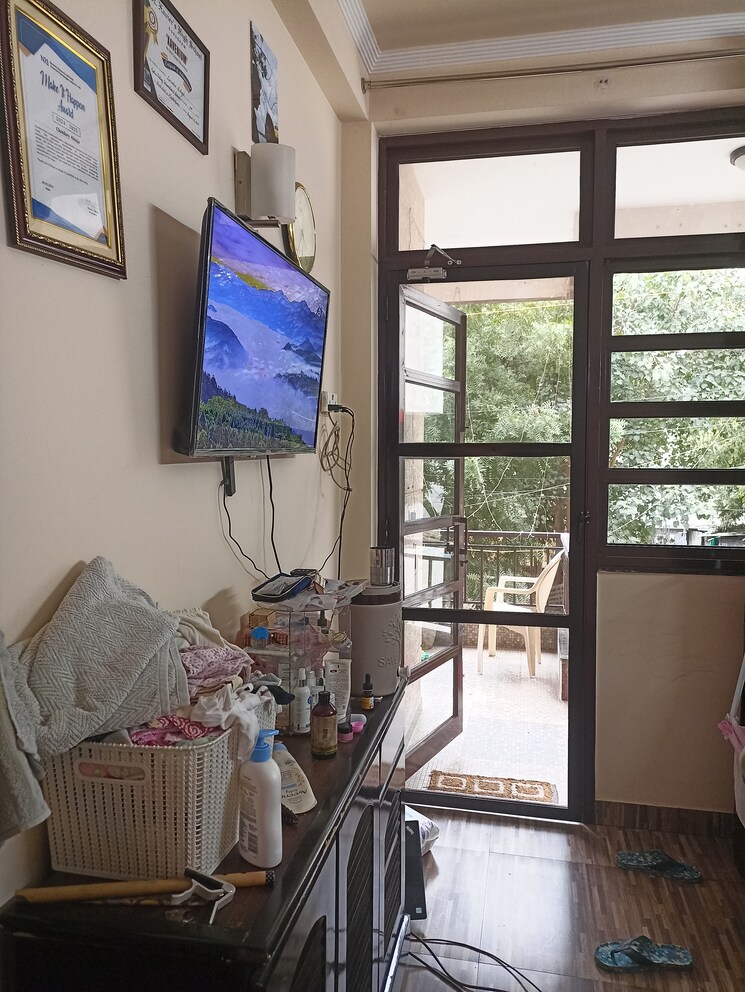 Balcony, vipul-world-floors 3 Bedroom 192 Sq.Yd. Builder Floor In Sector 48 Gurgaon 8273602