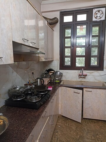 Parking in 3 BHK Builder Floor at Vipul World Floors, Sector 48 – for Sale