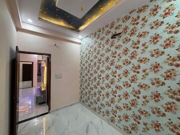 Bedroom in 6+ BHK Independent House at Tilak Nagar – for Rent