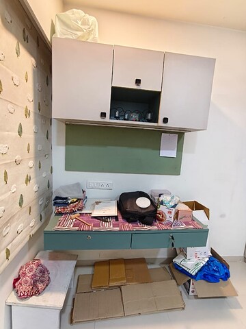 Furnished Amenities in 3 BHK Apartment at Anand Nagar – for Rent