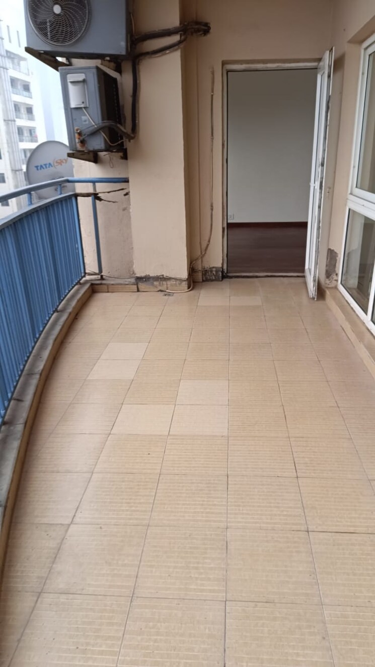 Balcony, spaze-privy 2.5 Bedroom 1755 Sq.Ft. Apartment In Sector 72 Gurgaon 8273651
