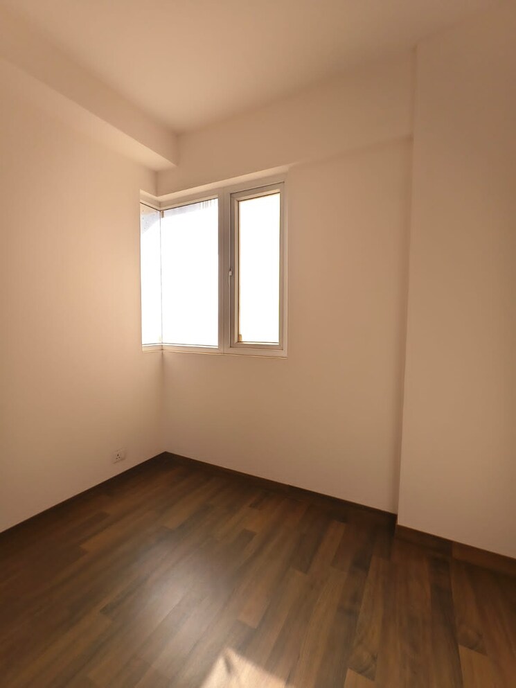 Room, rof-aalayas 2 Bedroom 574 Sq.Ft. Apartment In Sector 102 Gurgaon 8273826