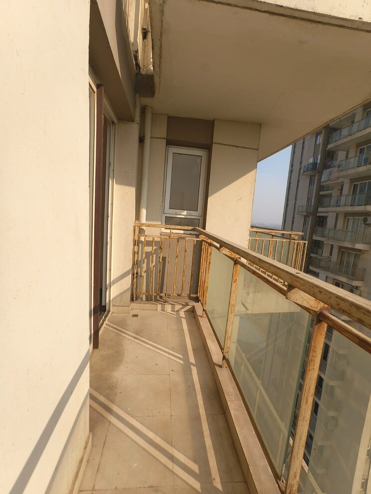 undefined, rof-aalayas 2 Bedroom 574 Sq.Ft. Apartment In Sector 102 Gurgaon 8273826