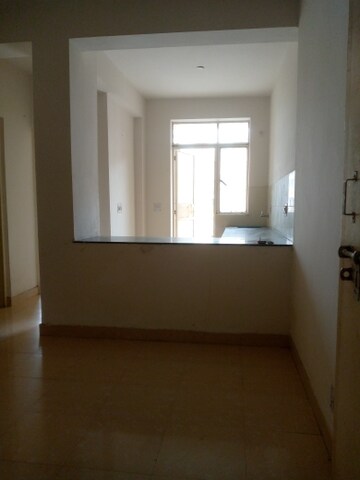Room in 2 BHK Apartment at Conscient Habitat, Sector 99a – for Rent