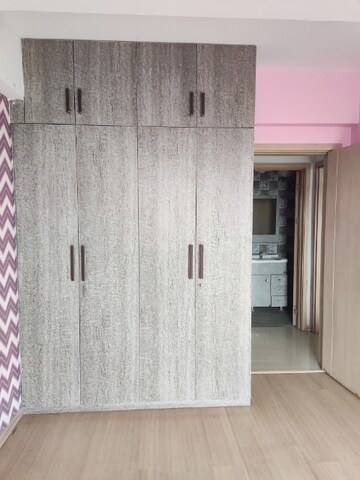 Furnished Amenities in 3.5 BHK Apartment at DLF Express Greens, Manesar Sector 1a – for Rent