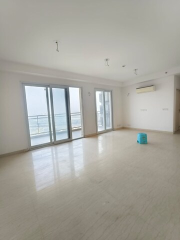 Room in 3 BHK Apartment at ROF Aalayas, Sector 102 – for Rent