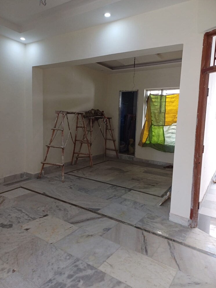 Room, sector 126 2 Bedroom 124 Sq.Yd. Independent House In Sector 126 Mohali 8274058