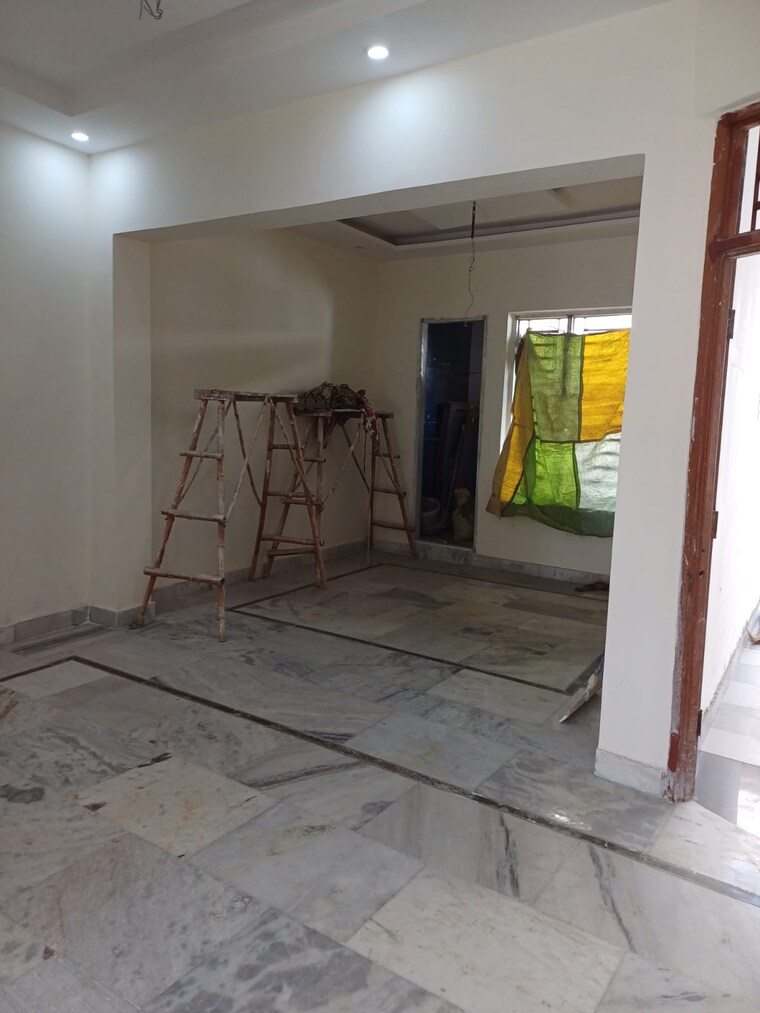 Room, sector 126 2 Bedroom 124 Sq.Yd. Independent House In Sector 126 Mohali 8274058