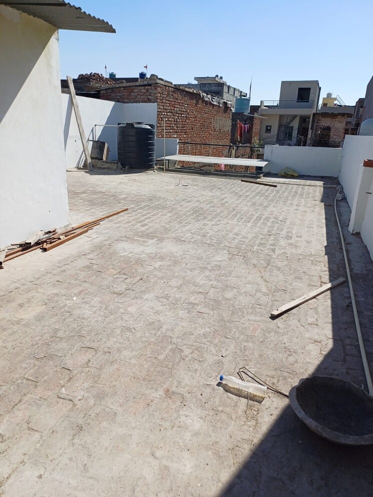 Terrace, sector 126 2 Bedroom 124 Sq.Yd. Independent House In Sector 126 Mohali 8274058