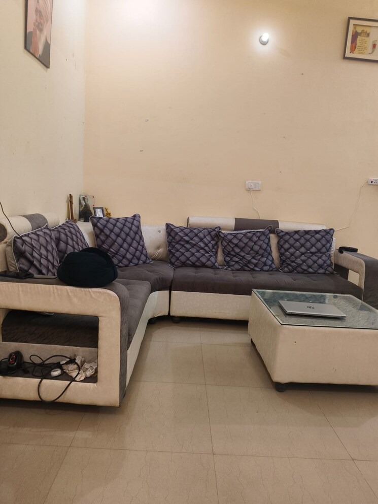 Living Room, kharar road 3 Bedroom 115 Sq.Yd. Independent House In Kharar Road Mohali 8274180