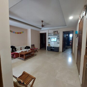 Living Room in 3 BHK Builder Floor at Ansal Sushant Lok I, Sector 43 – for Rent