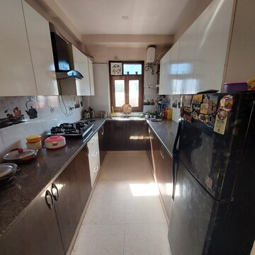 Kitchen in 3 BHK Builder Floor at Ansal Sushant Lok I, Sector 43 – for Rent