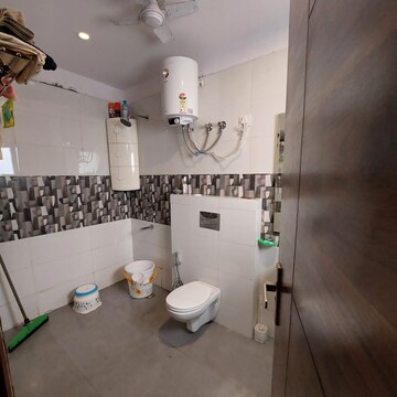 Bathroom in 3 BHK Builder Floor at Ansal Sushant Lok I, Sector 43 – for Rent