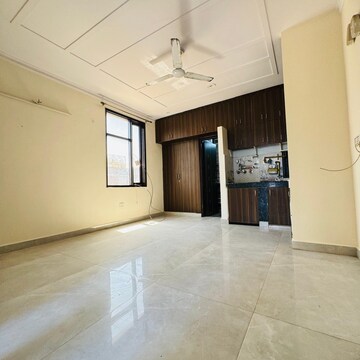 Room in 1 BHK Apartment at Palm Residency Chhatarpur, Rajpur Khurd Extension – for Rent