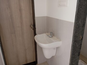 Bathroom in 1 BHK Apartment at Shree Venkatesh Graffiti Glover, Keshav Nagar – for Rent
